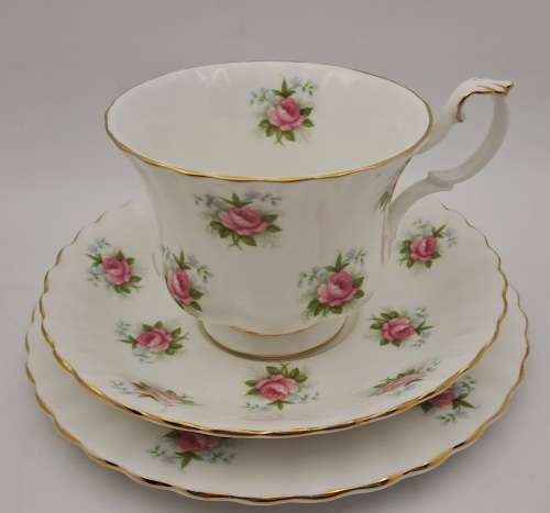 Vintage Royal Albert ``Forget Me Not`` Rose Tea Trio (5 Available)