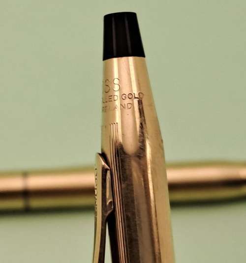 Pre-owned - Cross 1/20 10kt Rolled Gold Pen and Pencil set Made in Ireland -Ink still ok  -In Case