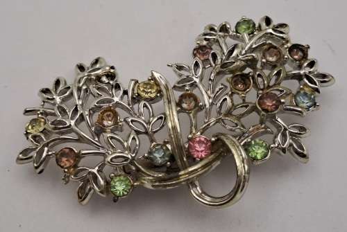 Vintage white Metal Brooch -Missing a 6 stones 67x45mm