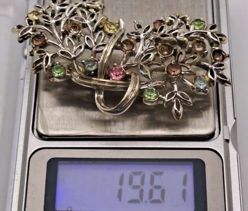 Vintage white Metal Brooch -Missing a 6 stones 67x45mm