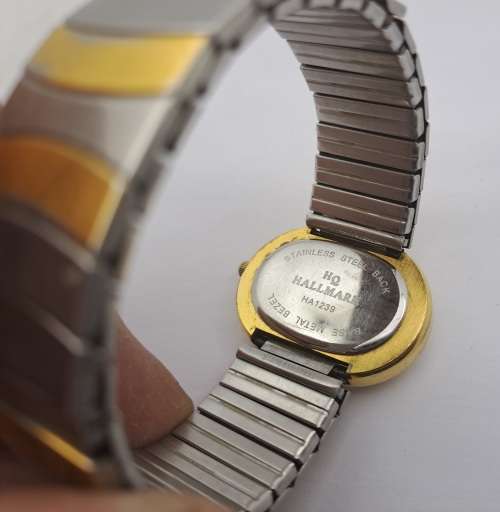 Pre-owned Hallmark Classic HA1239 Quartz Ladies watch  -Working