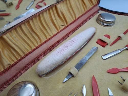 Antique Vanity set in Case -Made in Sheffield England 250mmx357mmx46mm