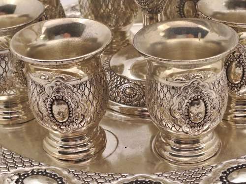 Silver Plated Kiddish fountain with 8 small cups