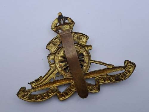 Large Royal Artillery Beret Badge - King`s Crown 67x50mm Brass 16 Gram