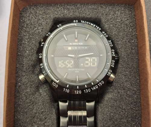 New/old stock NaviForce NF 9097 Quartz watch-still in Box-need battery-metal strap
