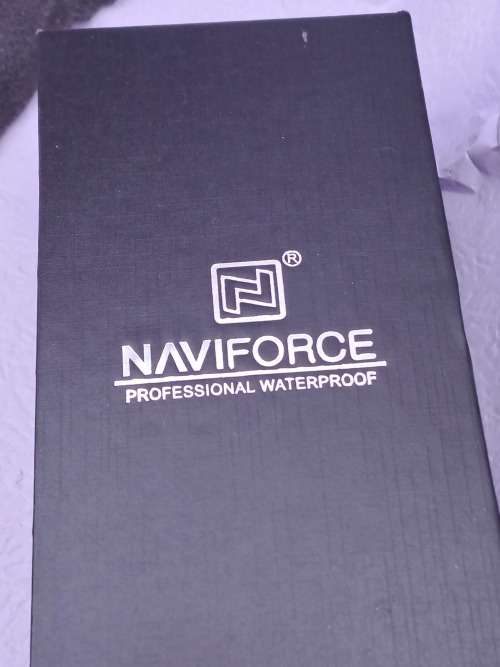 New/old stock NaviForce NF 9097 Quartz watch-still in Box-need battery-metal strap