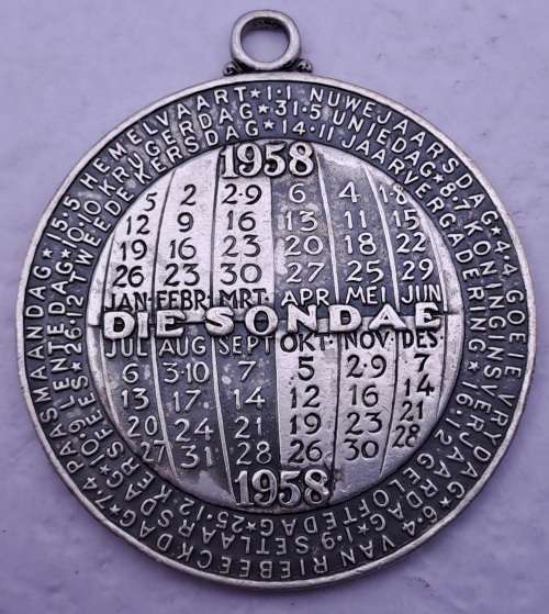 1958 Universiteit van Pretoria DIE SONDAE  medal- Holydays and Sunday Calender on back