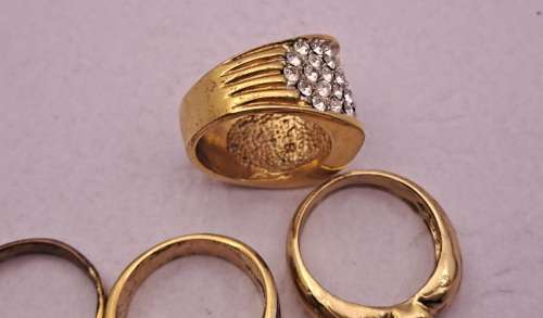 6 Pre-owned Ladies dress rings (Not Gold and not real Diamonds)