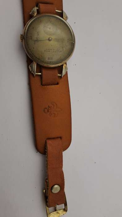 Antique Manual watch -working - for restoration -15 Rubis