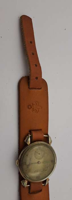 Antique Manual watch -working - for restoration -15 Rubis