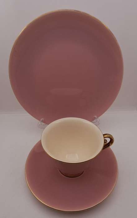 Vintage Flora Gouda Large Trio made in Holland (Cup has a Hairline Crack)