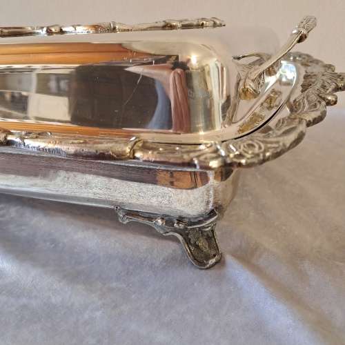 Large  20th Century Silver-Plate Entree serving Dish with lid.