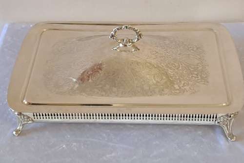 Large   Silver-Plate Entree serving Dish with lid.