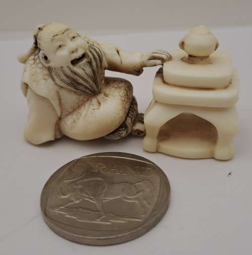Collectable Antique Netsuke Oriental Figurine - Signed by Artist