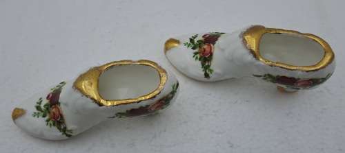 2 Vintage Royal Albert Old Country Roses Shoes (Very Tiny chip on one)
