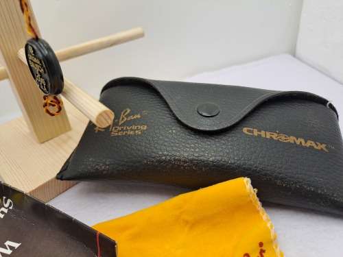 Original Vintage Ray-ban Sunglasses Unused -with Box ,Manual and Cloth.