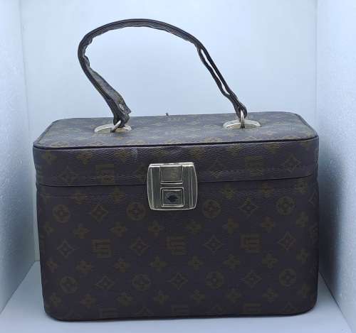 Vintage Leather Vanity Case -No Key