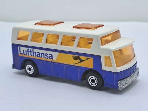 1977-Vintage Matchbox Lesney No.65  Airport Coach Die Cast