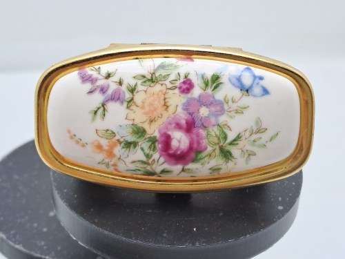Vintage Lipstick Holder with NO Mirror 50mmx27mmx25mm