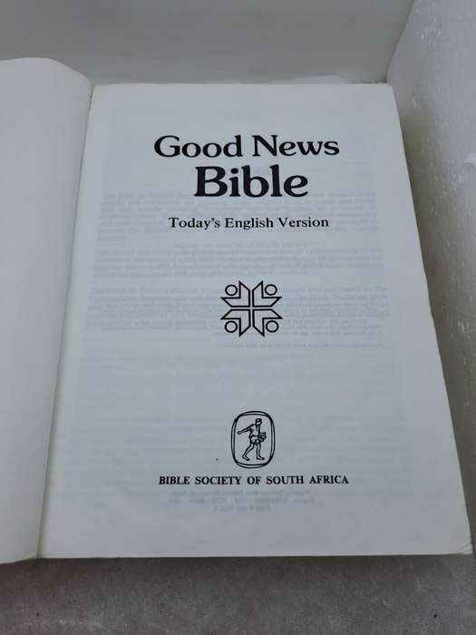 Vintage Bible 1986:The Good News Bible ISBN 0 7983 0253 XISBN 0 7983 0253 X (Binding is loose)