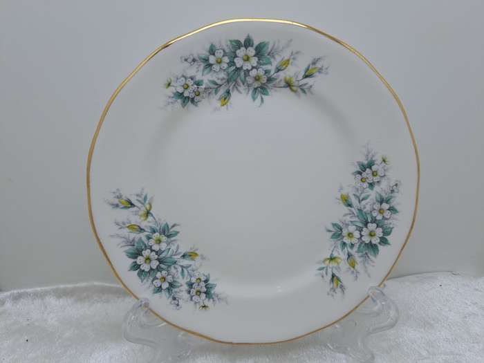 Vintage Queen Anne Bone China Side Plate Pattern 8654. (3 Available)