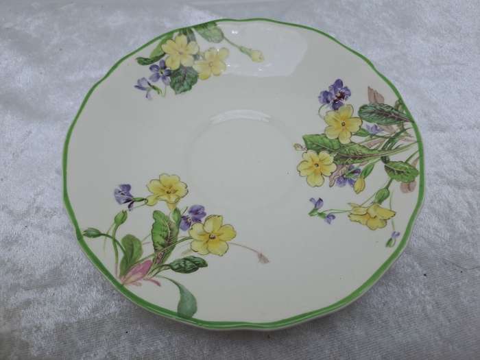 Vintage 1938-1959 Royal Doulton Bone China Tea Duo Made in England