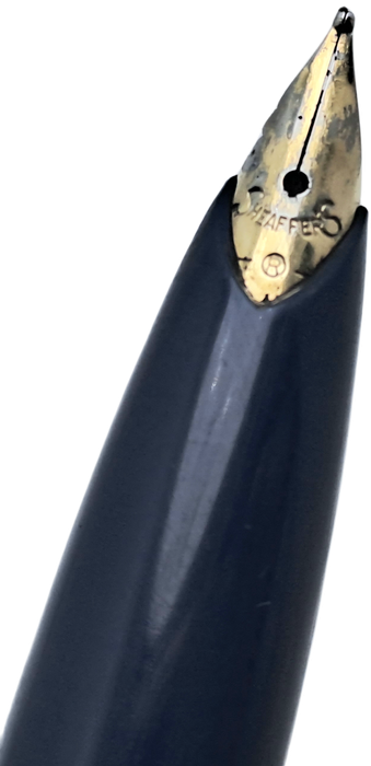 Vintage Blue Sheaffer Fountain Pen with Piston filling system in Sheaffer Case(see condition)