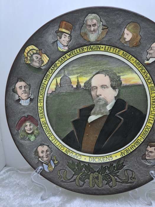 Vintage Royal Doulton D.6306-Dickens Characters Decorative Wall Plate.