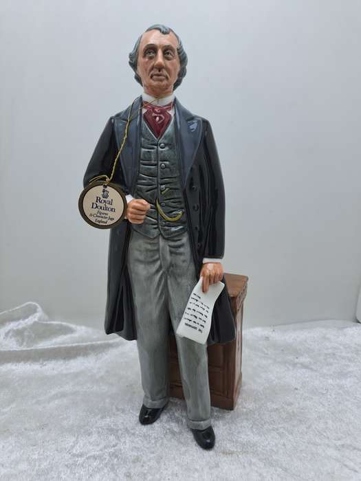 Vintage 1986 Statesman HN2859  Royal Doulton Figurine-Excellent Condition
