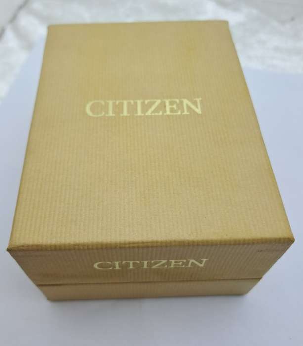 Vintage Citizen WR50 Quartz Ladies Watch -Working -Back Cover engraved -Boxed