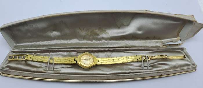 Vintage Ladies Swiss NIVADA Mechanical Watch 17 Jewels - Working-In Case