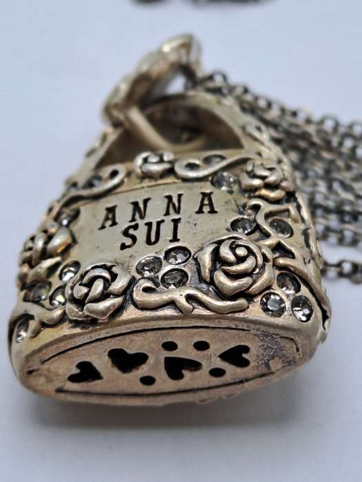 Pre-Owned Anna Sui American fashion designer Necklace with Pendant