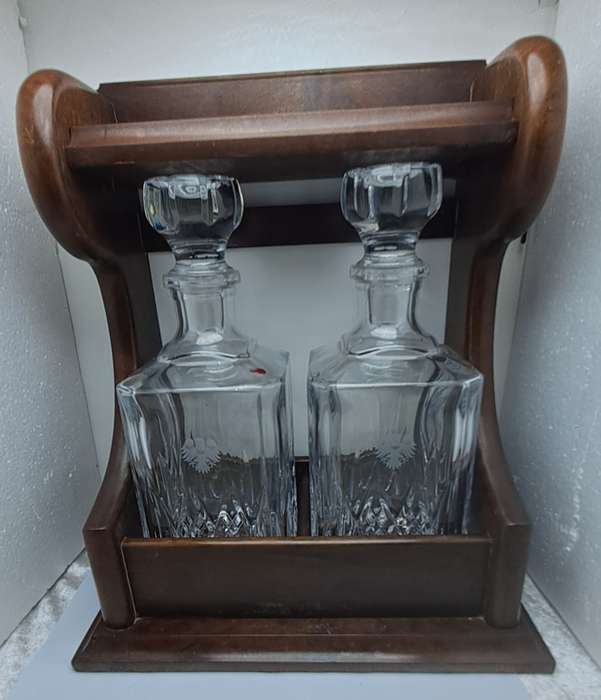 Vintage 2 decanter Tantalus with Oak Frame -with Key
