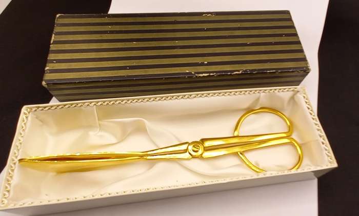 Vintage Food Tongs (Gold / Plated ) 183x55mm Unused - Boxed