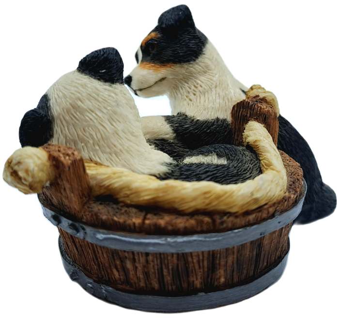 Hand made Collectable Sherratt & Simpson Border Collies Figurine  55x85x55mm