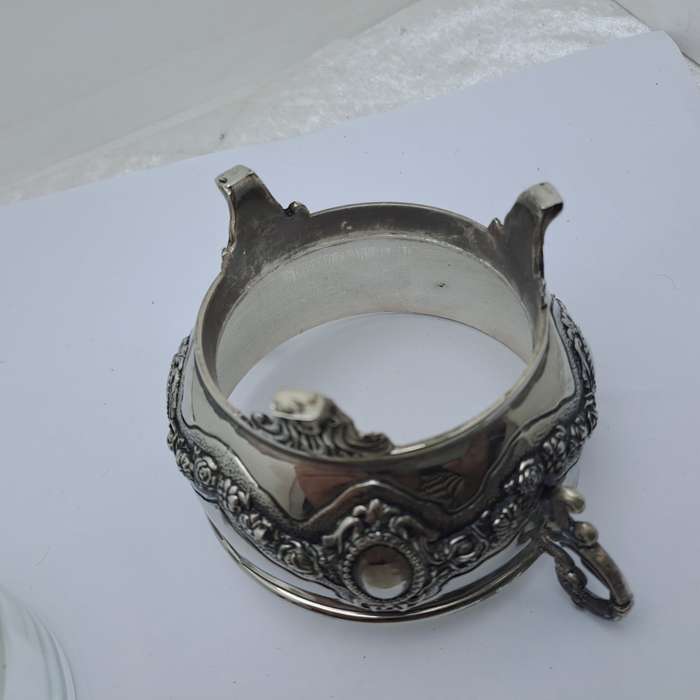 Vintage Silver plated  Dish with Glass tray 7cm high x 13,5cm x 9,5cm