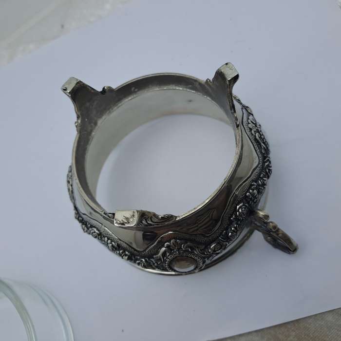 Vintage Silver plated  Dish with Glass tray 7cm high x 13,5cm x 9,5cm