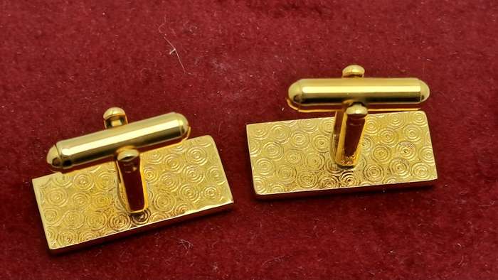 A Pair of Vintage Sanlam Properties Cufflinks  -No Box