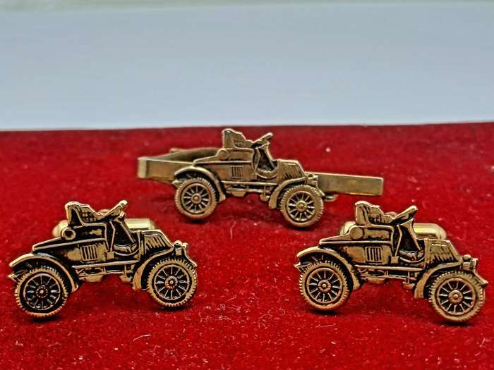 Vintage Old Car Cufflink -Tie Clip set -Boxed