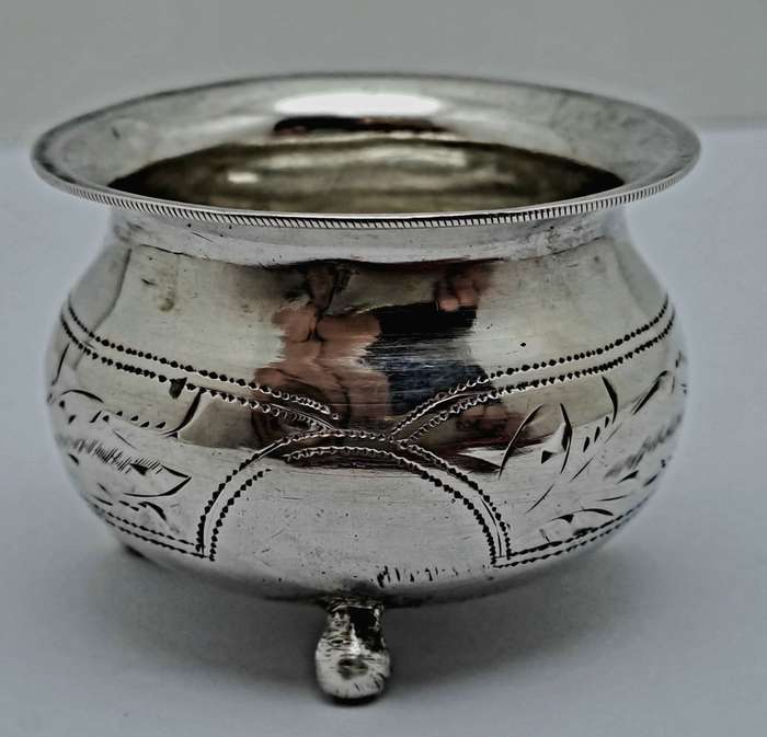 Hallmarked Antique 1904-1908 Kiev Imperial 84 Russian SILVER Salt Cellar