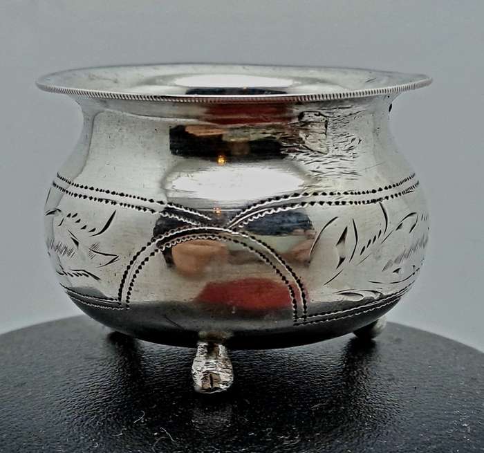 Hallmarked Antique 1904-1908 Kiev Imperial 84 Russian SILVER Salt Cellar
