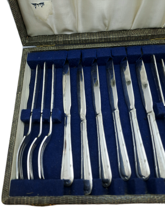 12pc Vintage Yeoman Plate E.P.N.S Desert Fork and Knife set -Boxed