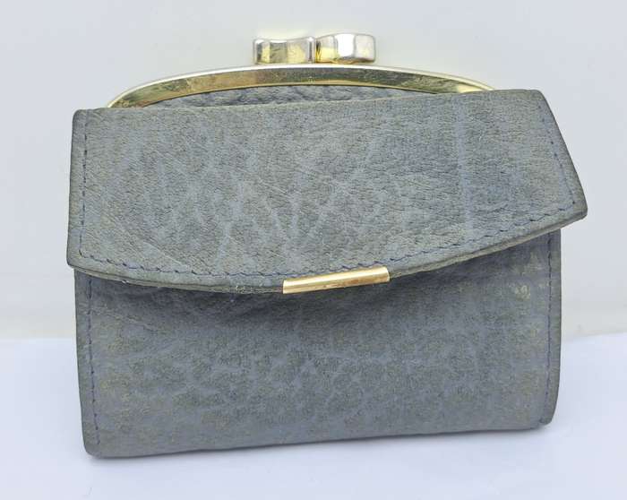 Vintage Genuine Wild Buffalo Leather Handmade Ladies wallet for Notes and Coins