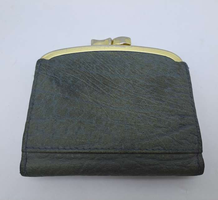 Vintage Genuine Wild Buffalo Leather Handmade Ladies wallet for Notes and Coins