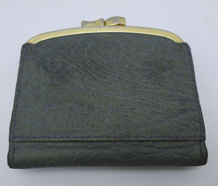 Vintage Genuine Wild Buffalo Leather Handmade Ladies wallet for Notes and Coins