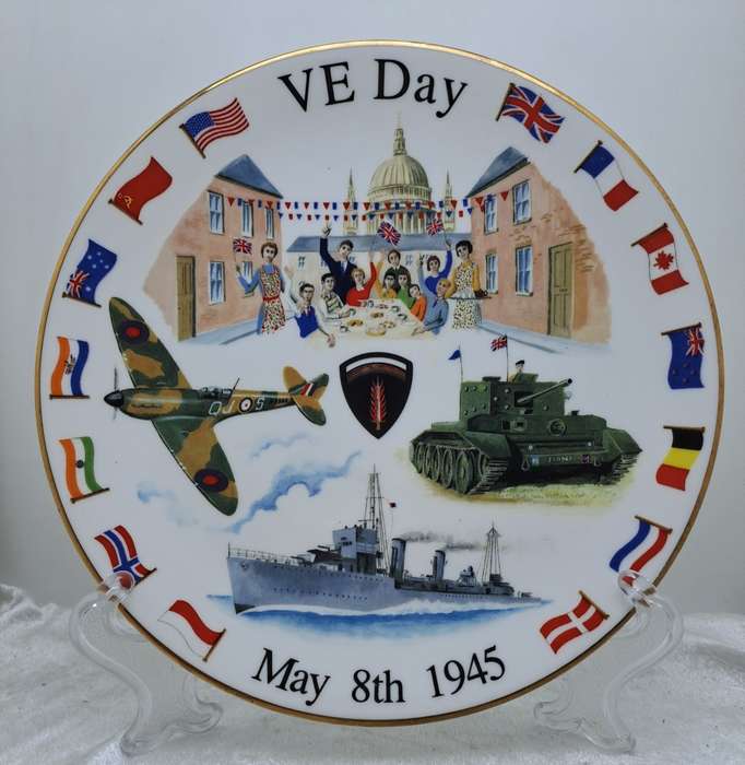 1945-1995 To Commemorate the cessation of the War in Europe and the Far East bone China Sevarg Plate