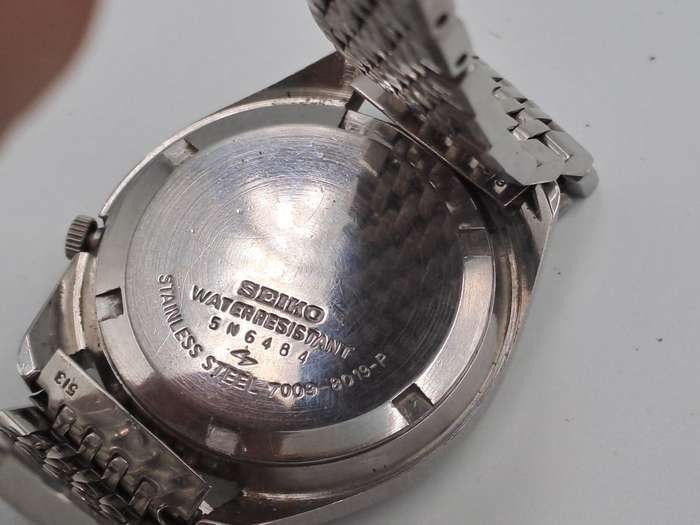 1980`s Seiko Automatic Mens Day/Date watch -WORKING - 17 Jewels - Need new Crystal.