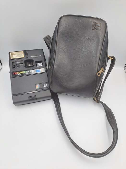 1980`s Kodac ColorBurst 250 Instant Camera in leather bag (Display Piece not working)