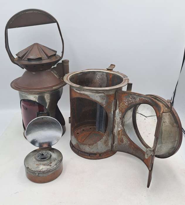 Vintage SAS-SAR Railway Signal Lamp -Not restored-Front lens cracked