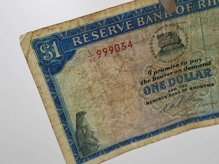 2 March 1973 Rhodesia one Dollar Bank Note -Circulated